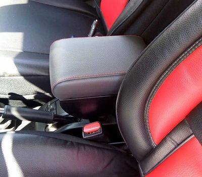 Adjustable armrest with storage for Suzuki Jimny (1998-2018)