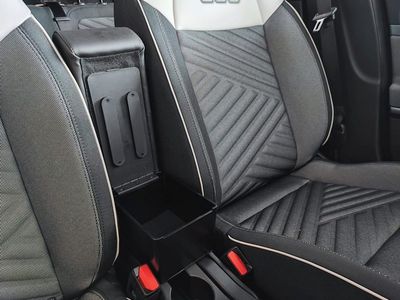 Adjustable armrest with storage for Fiat 600 Hybrid