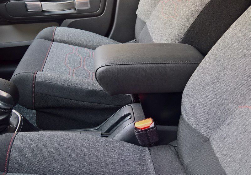 Adjustable armrest with storage mod. DELUXE for Citroen C3 (from 2017) 3rd series - mittelarmlehne
