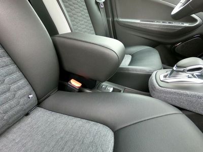 Armrest with storage for Renault ZOE SERIES II (2019&gt;)