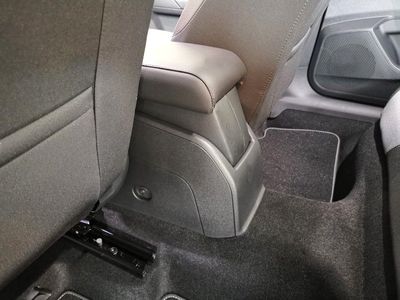 Adjustable armrest with storage for Seat Leon (2020>)