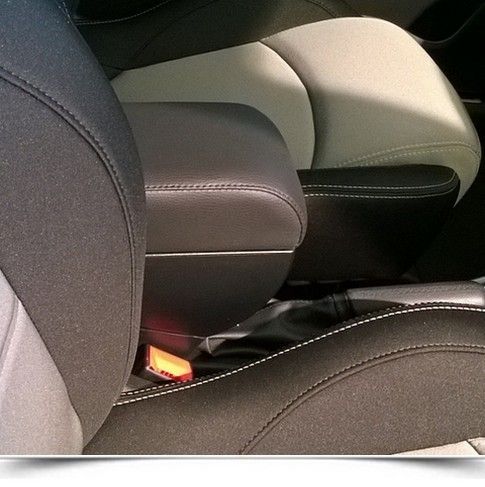 Bracciolo regolabile e portaoggetti Alfa Romeo Mito (2014&gt;)