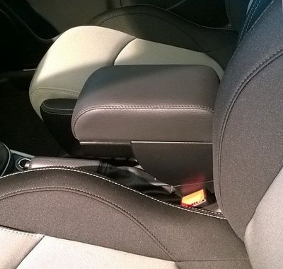 Bracciolo regolabile e portaoggetti Alfa Romeo Mito (2014>)
