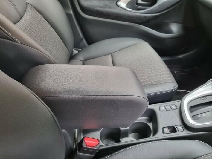Apoyabrazos Elegant para Toyota Yaris Cross regulable en longitud