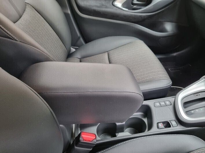 Toyota Yaris Cross - accoudoir