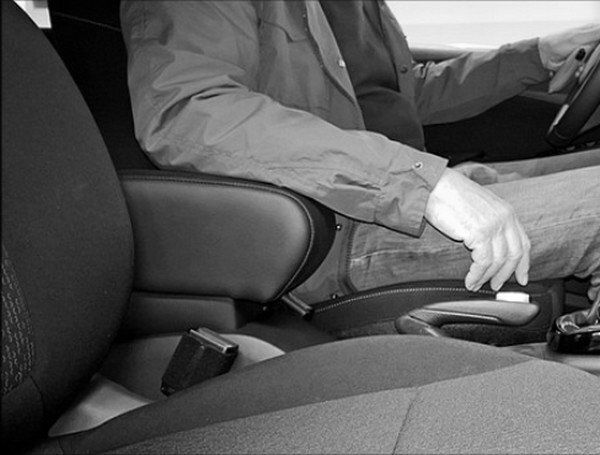 Längenverstellbare Mittelarmlehne mit Staufach Opel Crossland X