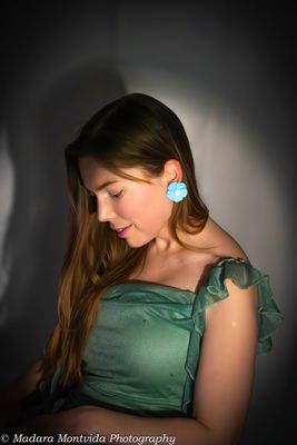 Retro flower earrings