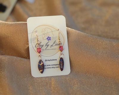 Dangle earrings with zirconia