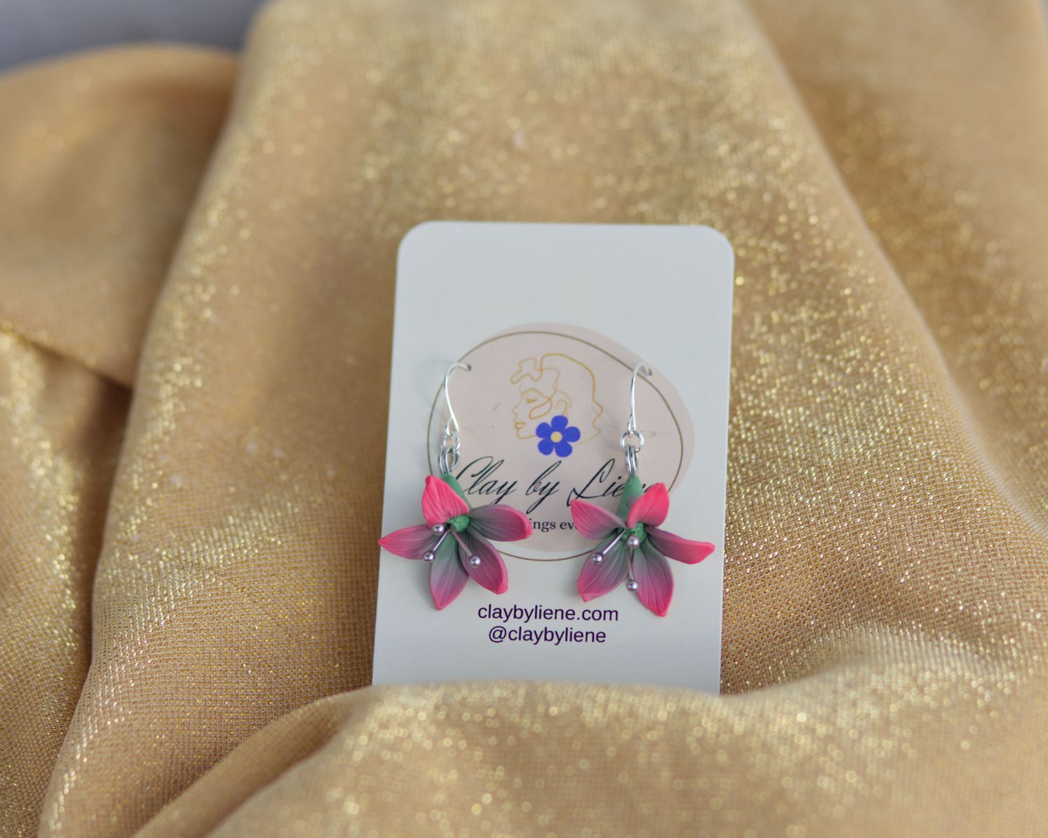 Small lily flower earrings