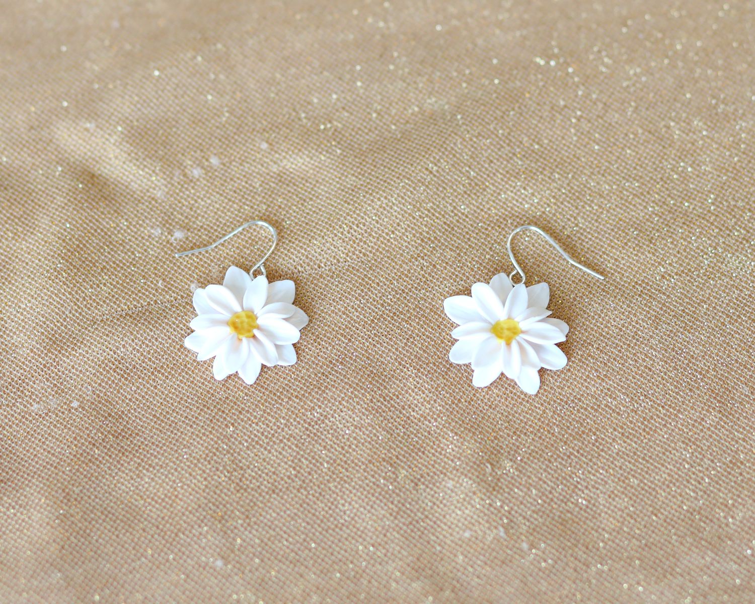 Daisy earrings