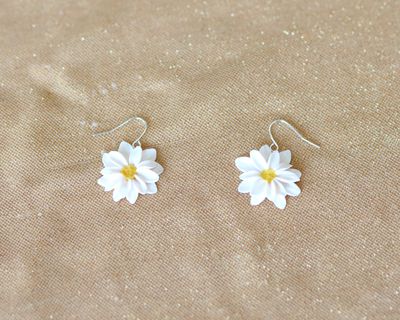 Daisy earrings