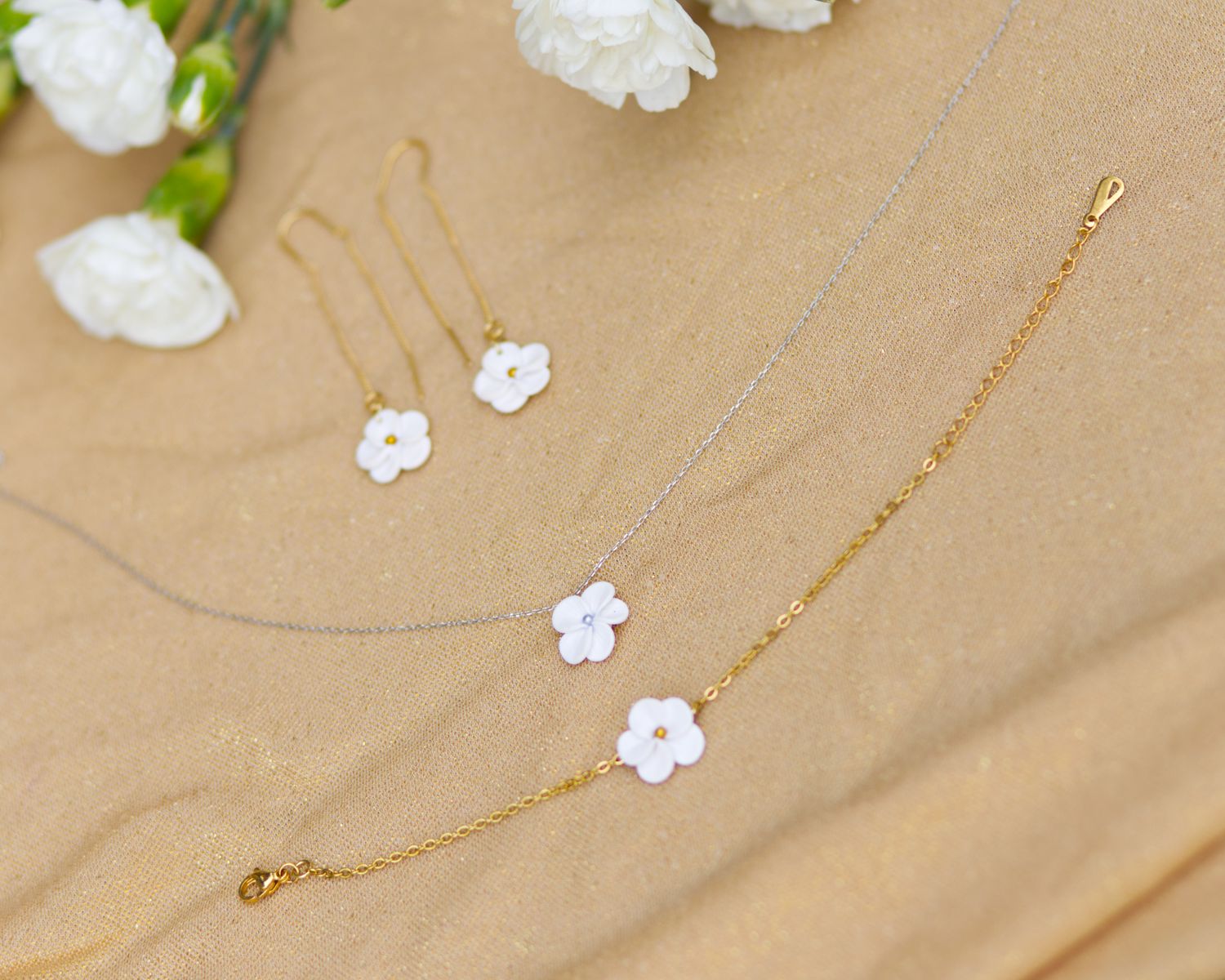 White flower bracelet
