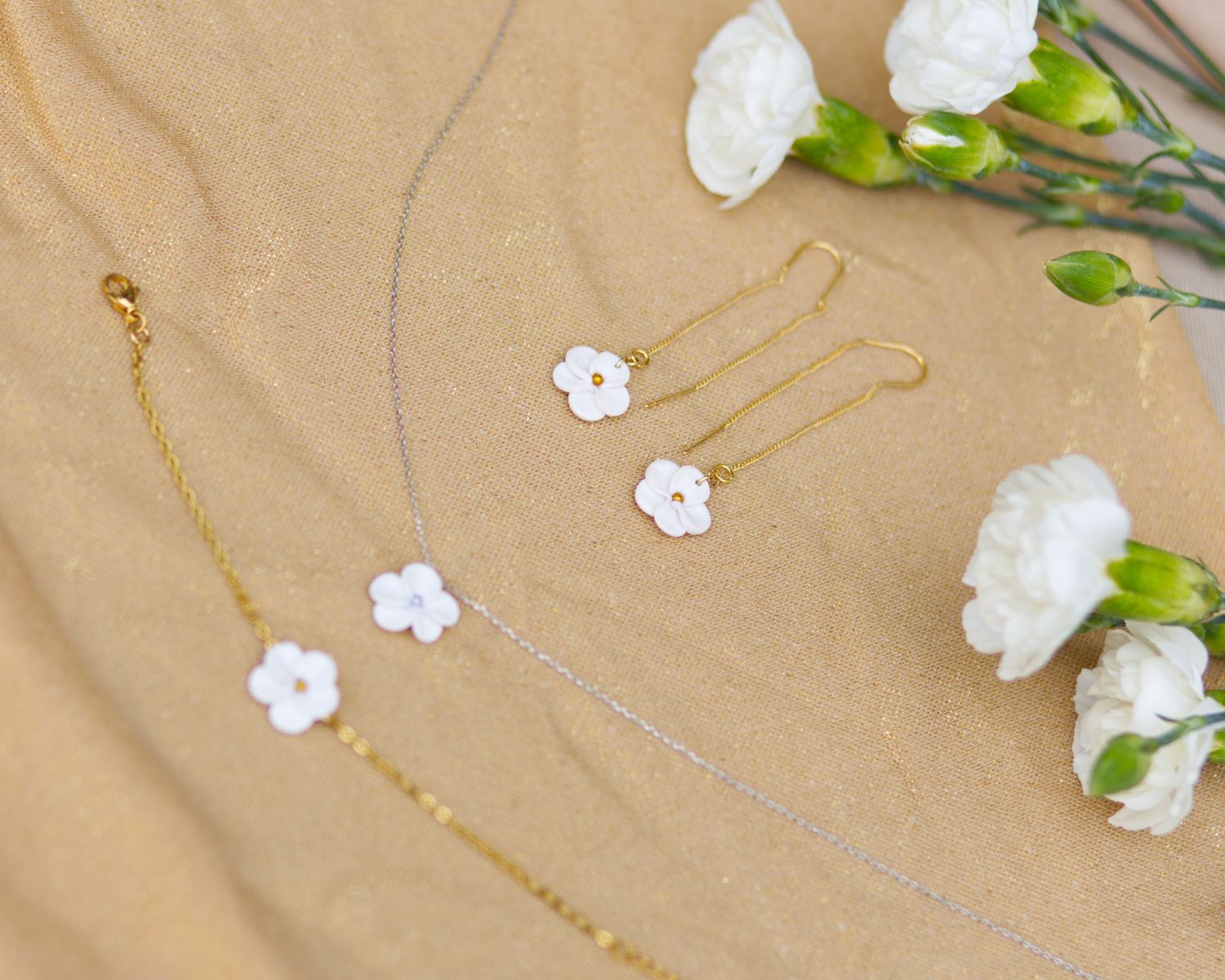 White flower necklace