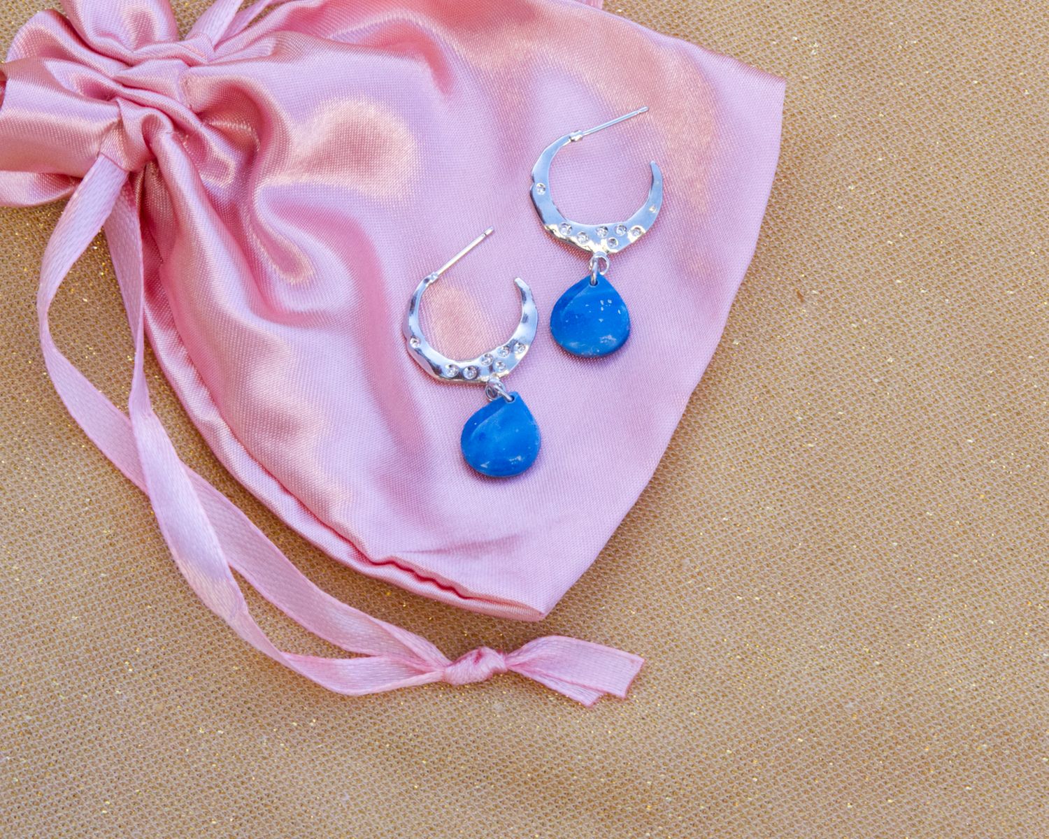 Moon earrings with blue drops