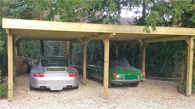 Carport for 2 cars Dimensions (L x W x H): 1000 x 600 x 300 cm