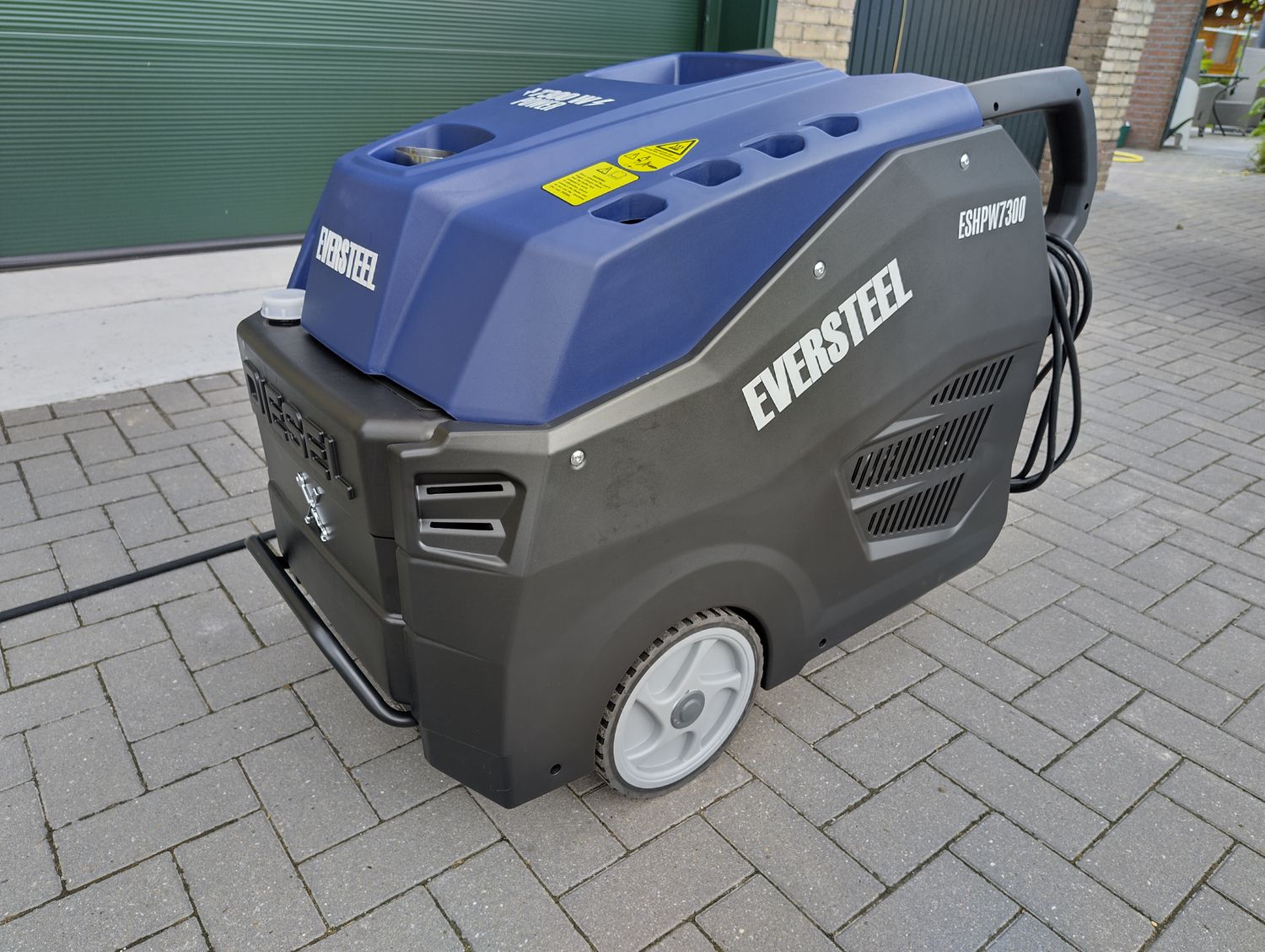 ​Eversteel ESHPW7300 Steam Cleaner