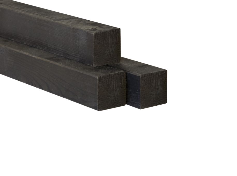 Black planed posts 2,70 m x 9 x 9 cm, 22 pieces.