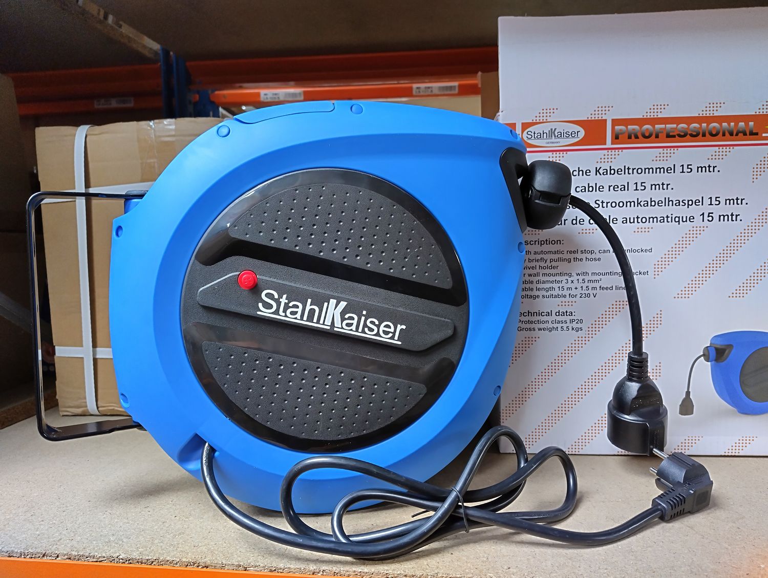 Cable Reel 15 Meters – Automatic Retractable