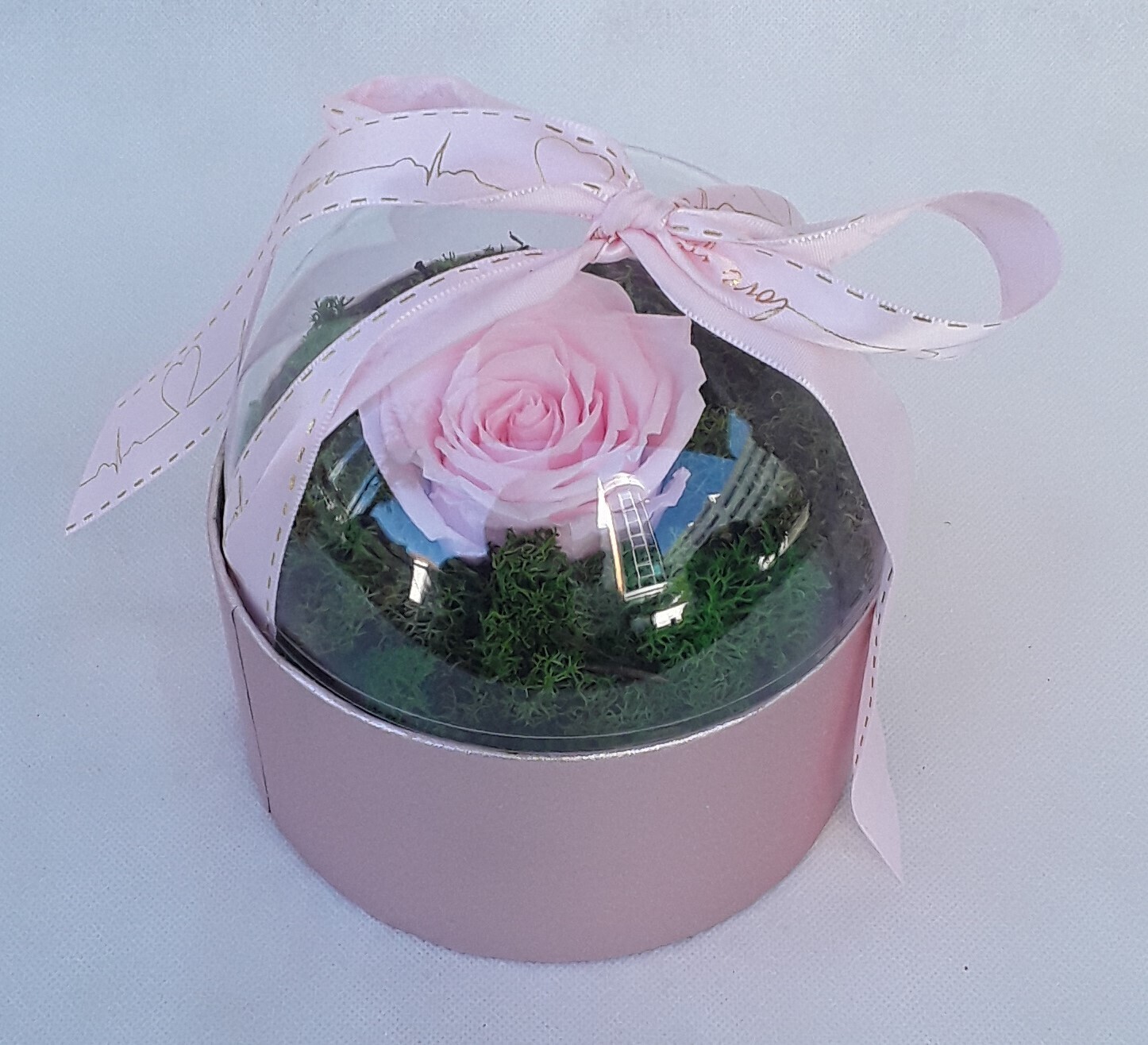 Forever pink rose in a box!!!