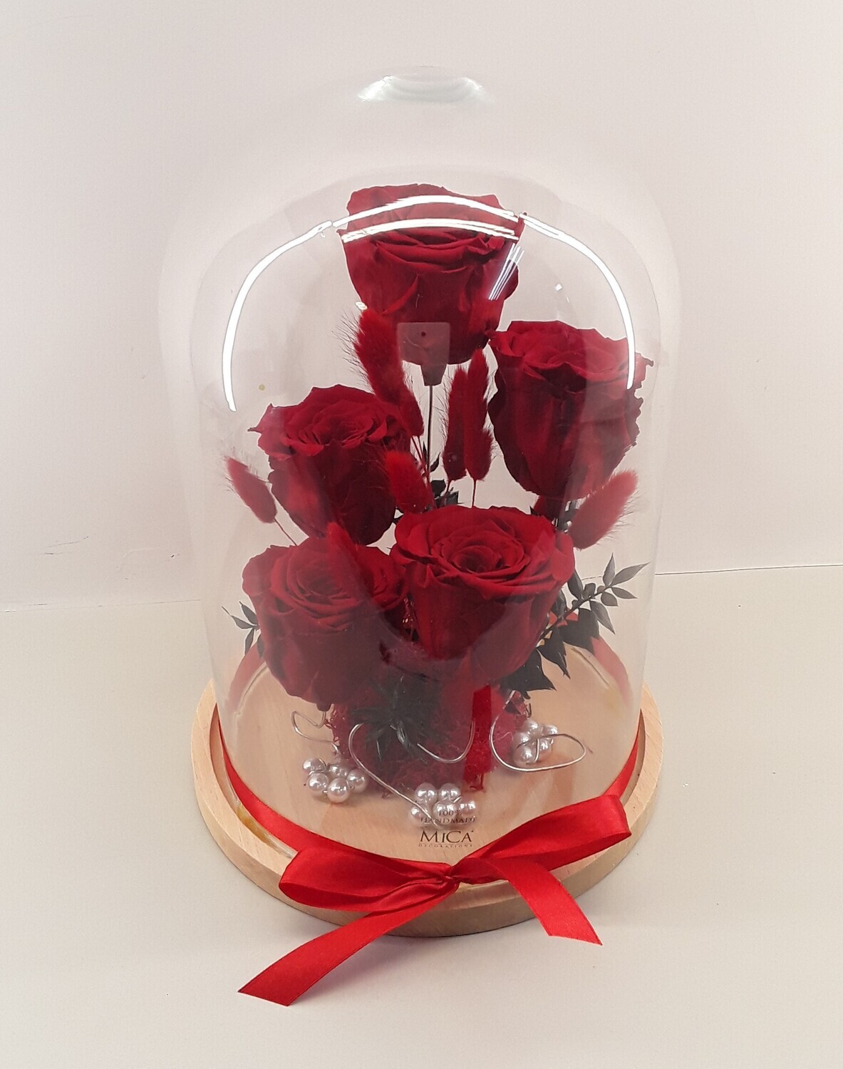 F31--Red forever roses in glass!!!