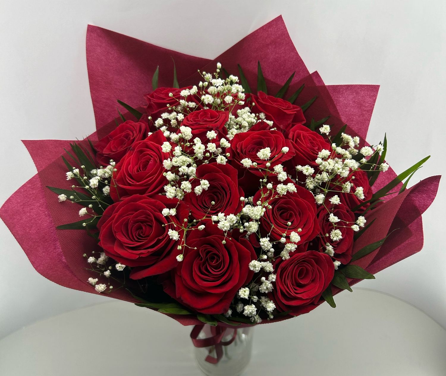 15 red roses in a bouquet!!