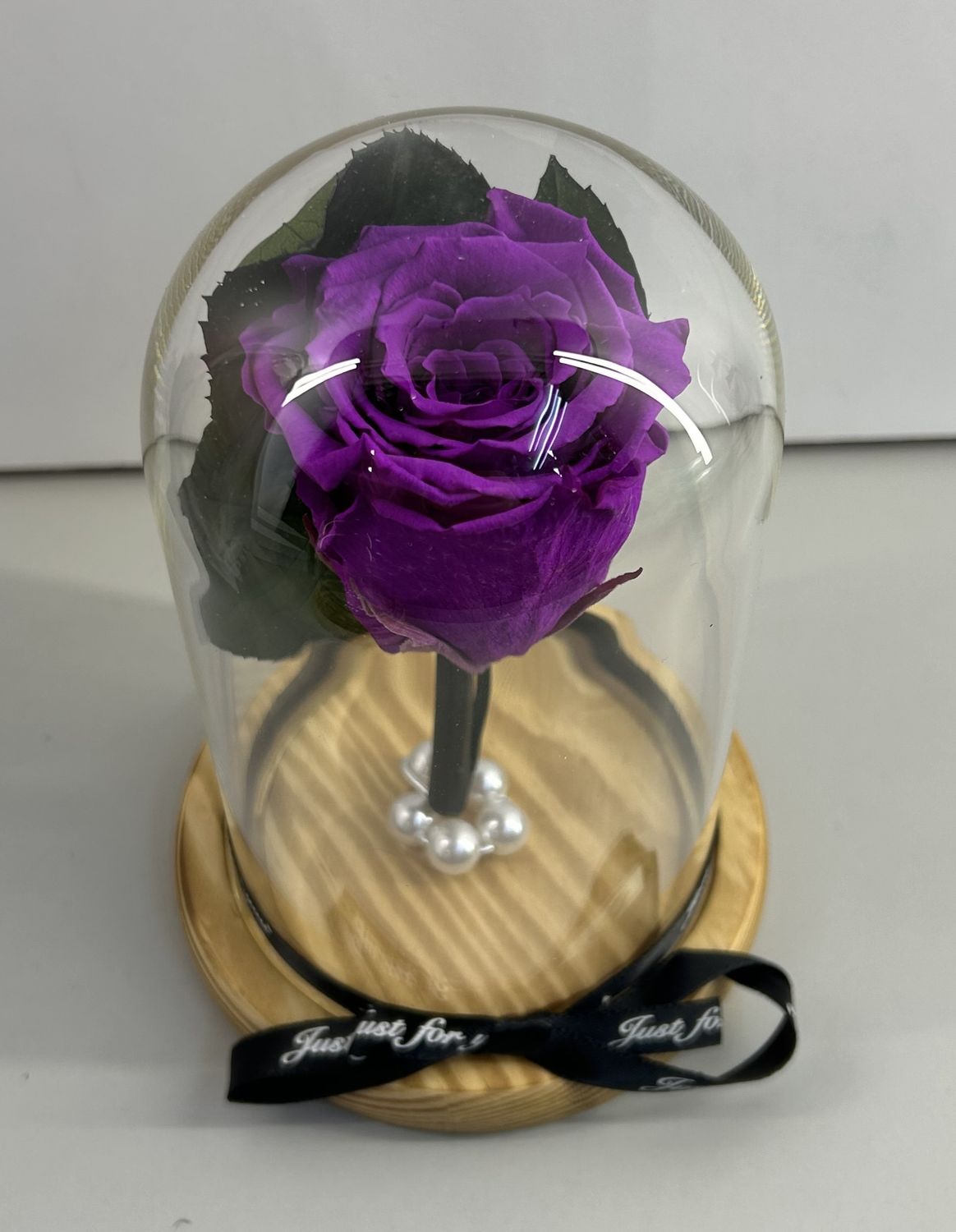 F20 - Purple Forever Rose in glass