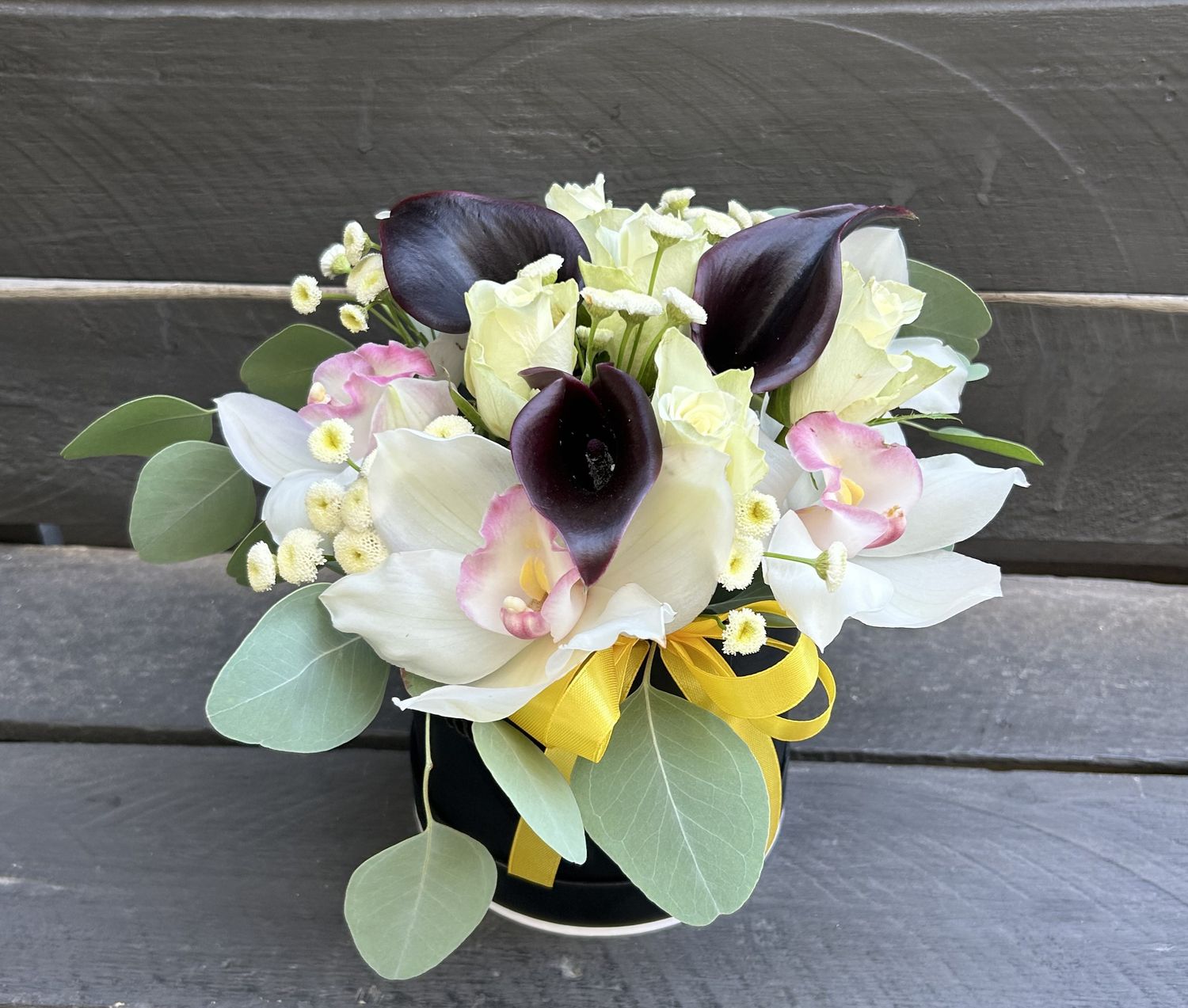 M04 - Mixed Flowers in a box