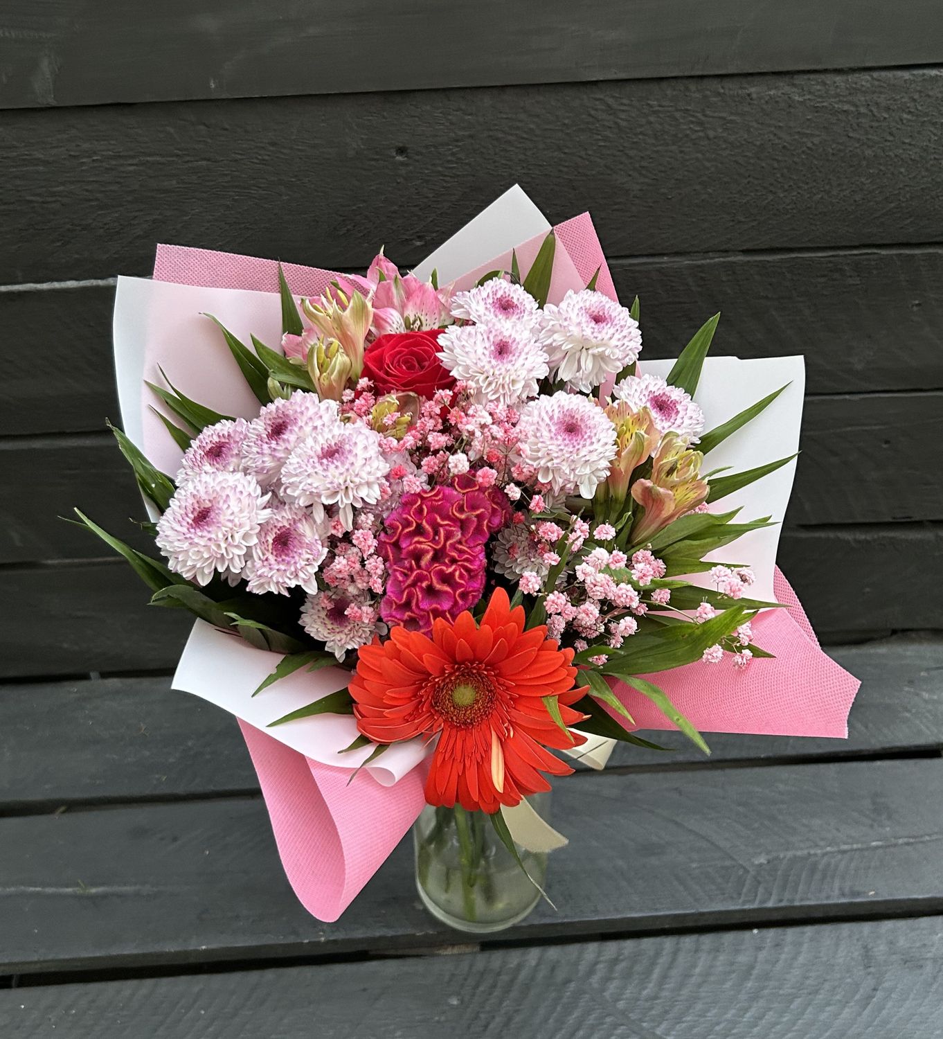 B08 - Mixed Flowers Bouquet