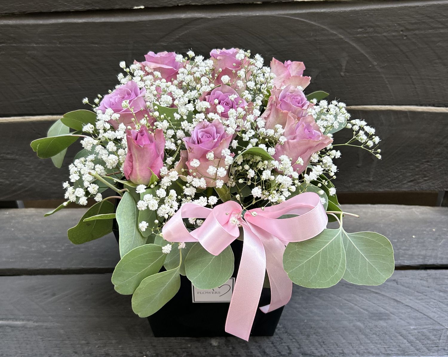 M16 - 9 Purple Roses in a box
