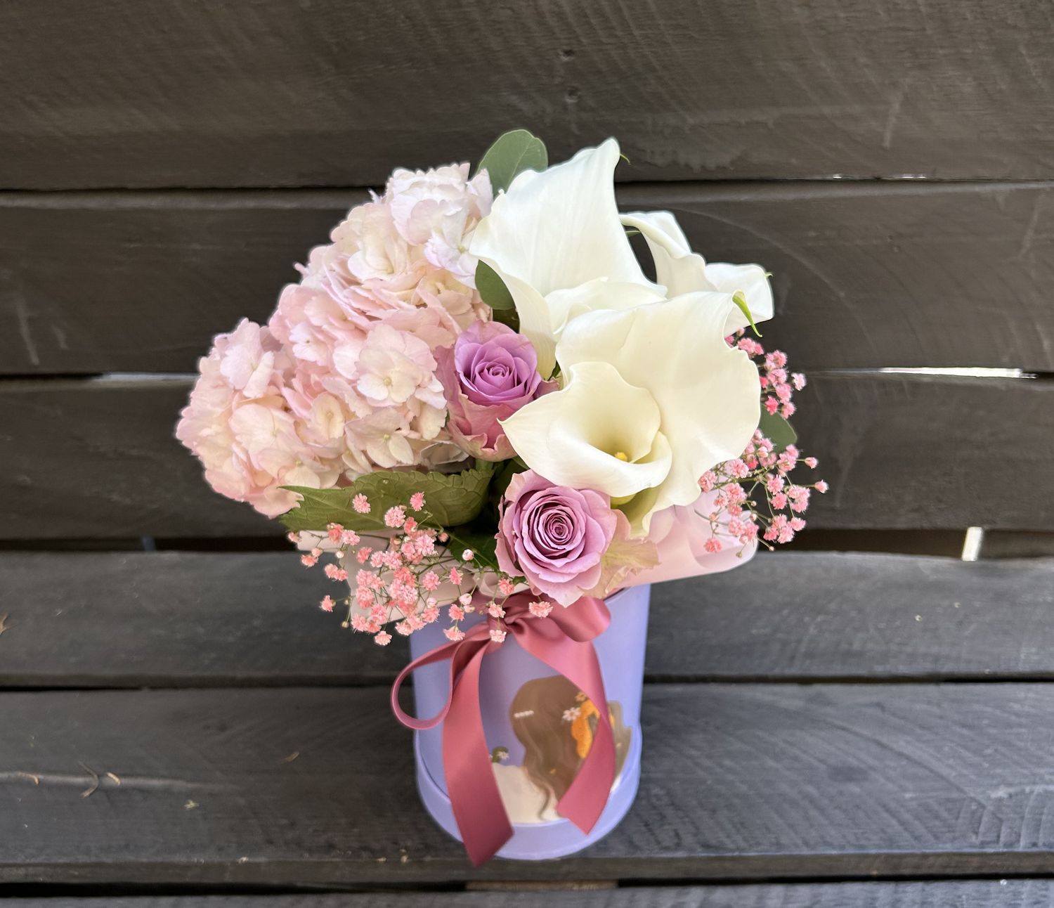 M20 - Mixed Flowers in a box