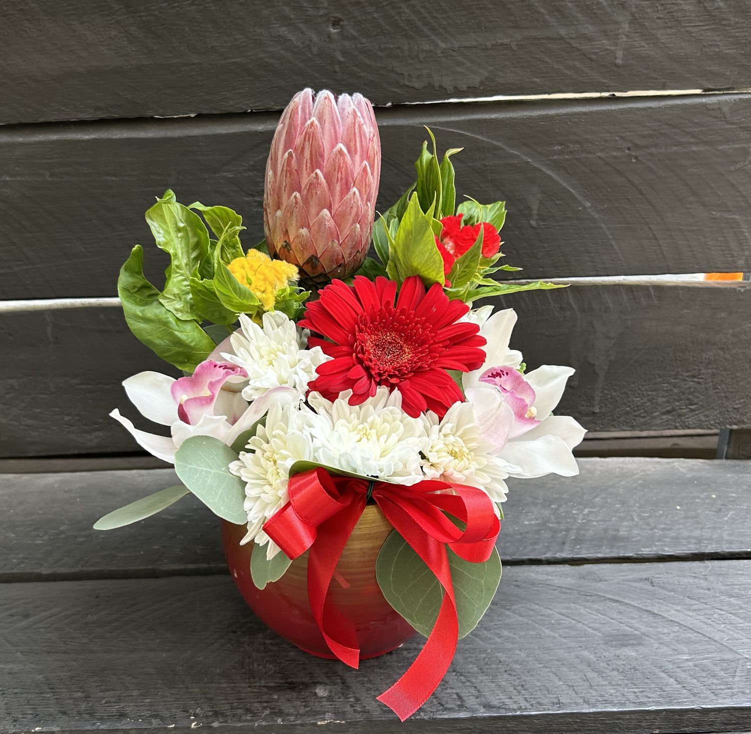 M05 - Mixed Flowers in a pot