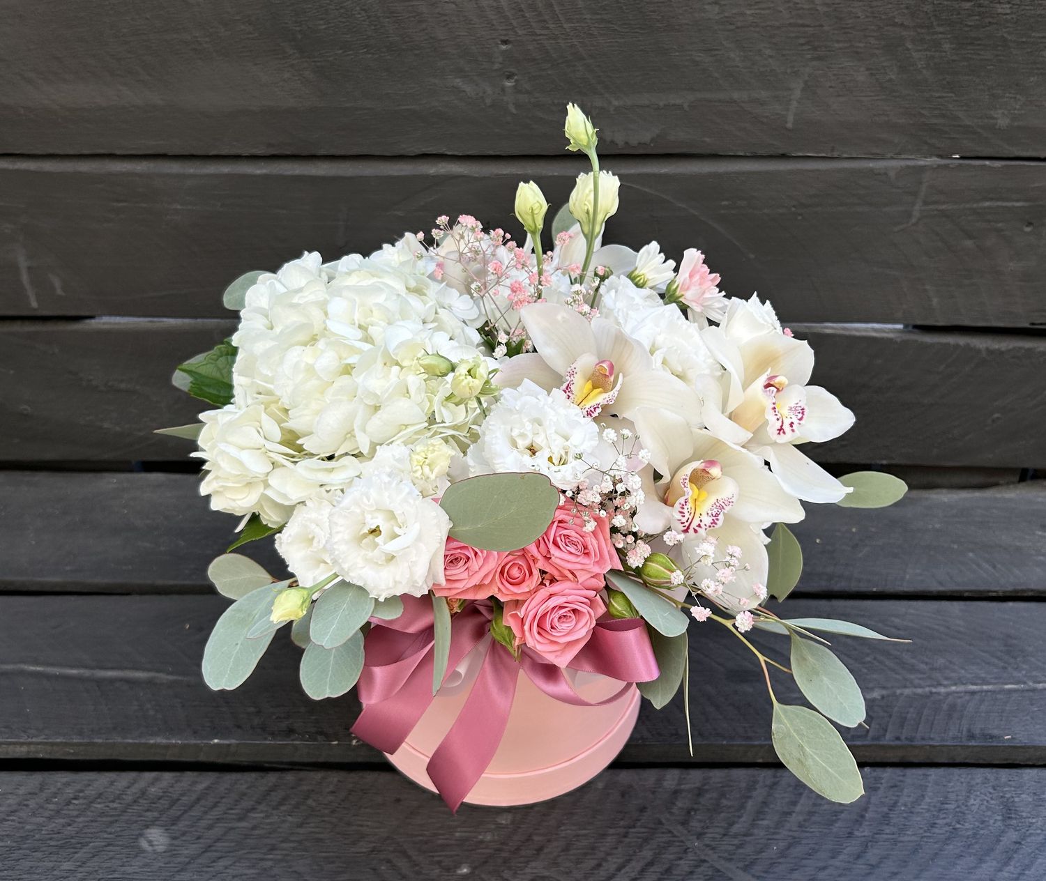 M08 - Mixed Flowers in a box