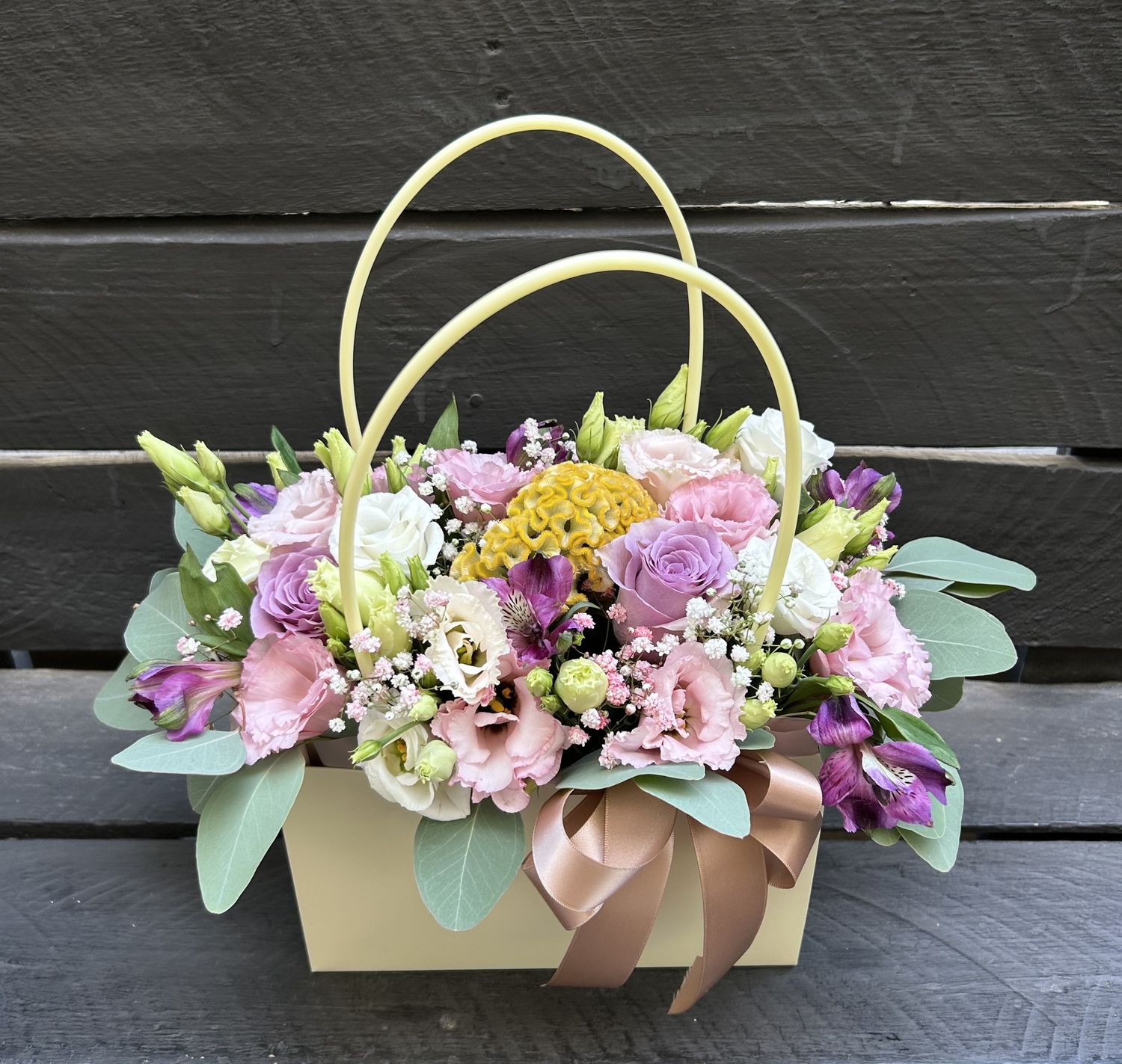 M08 - Mixed Flowers in a bag