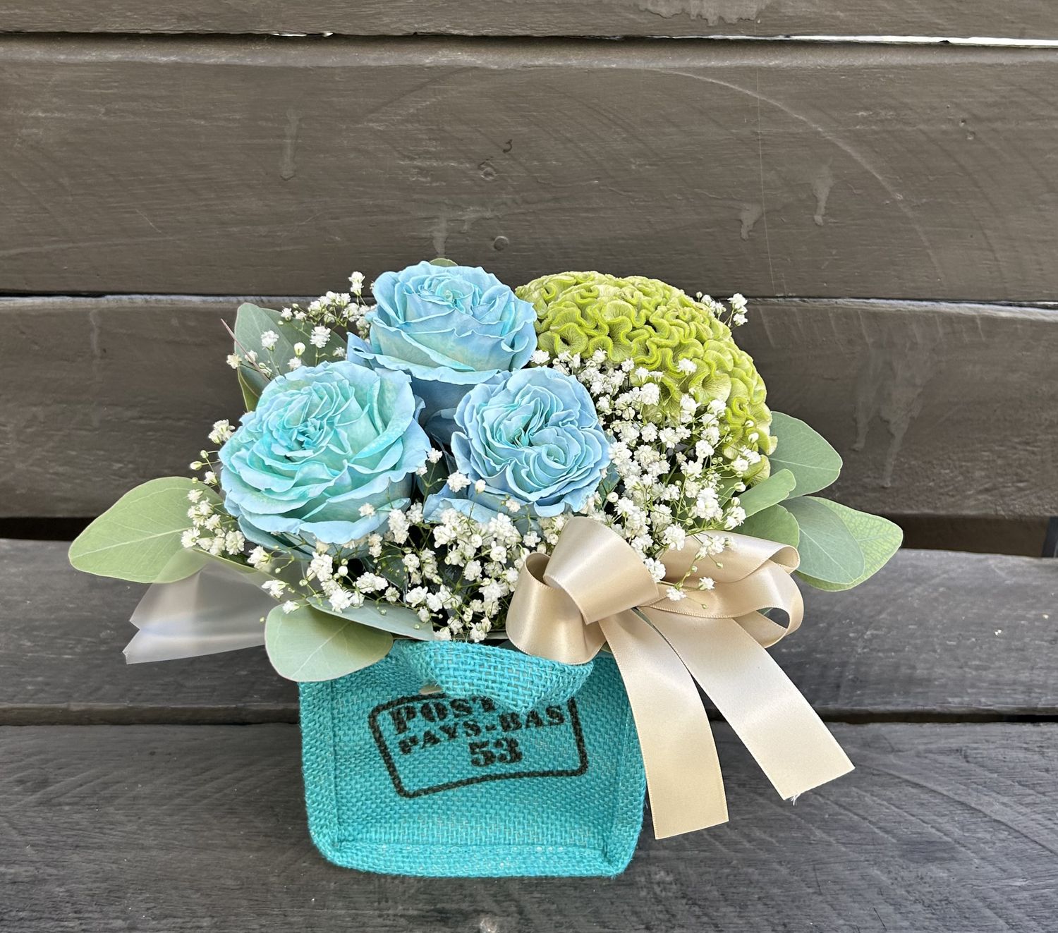M01 - Mixed Flowers in a box