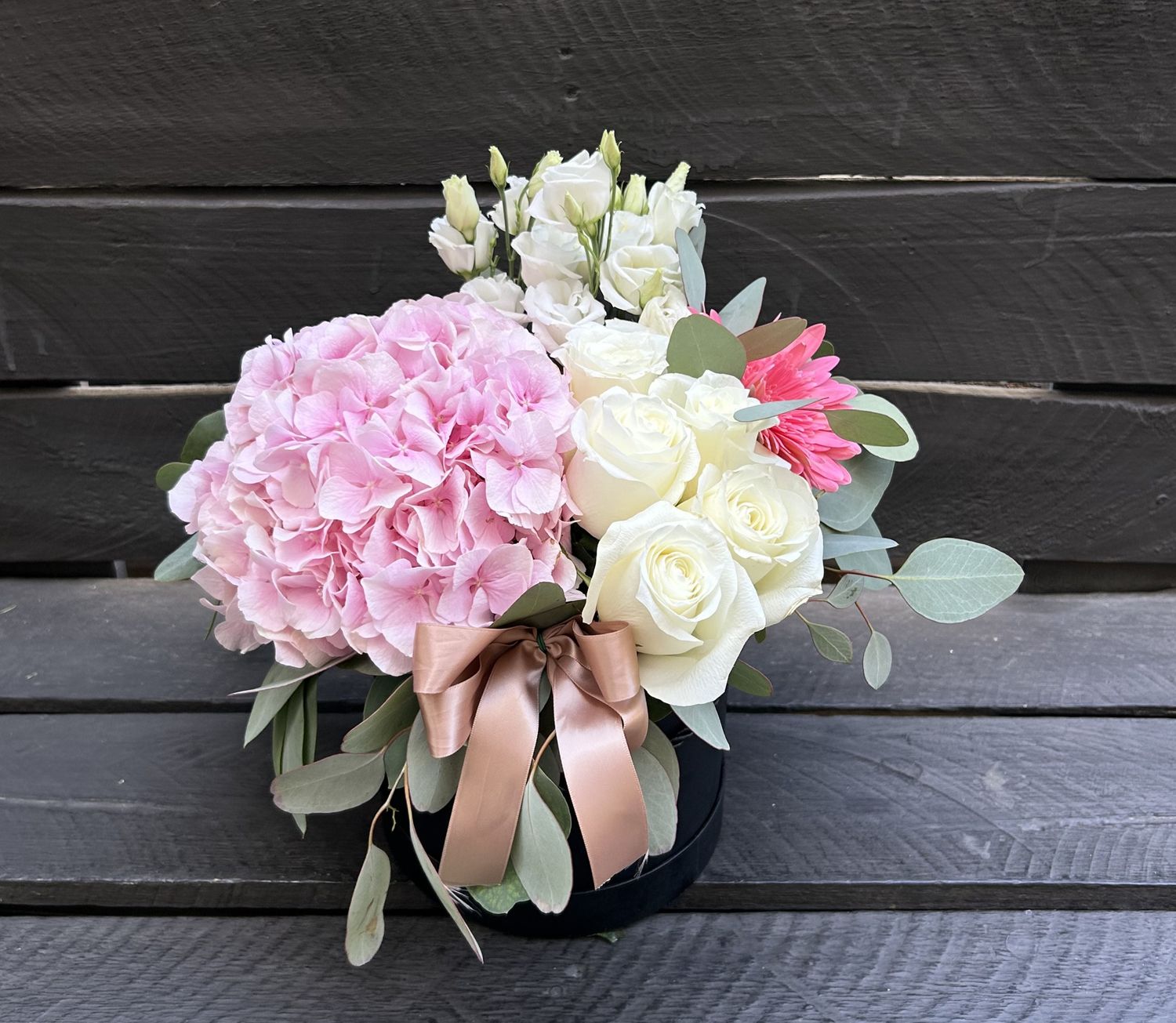 M01 - Mixed Flowers in a box