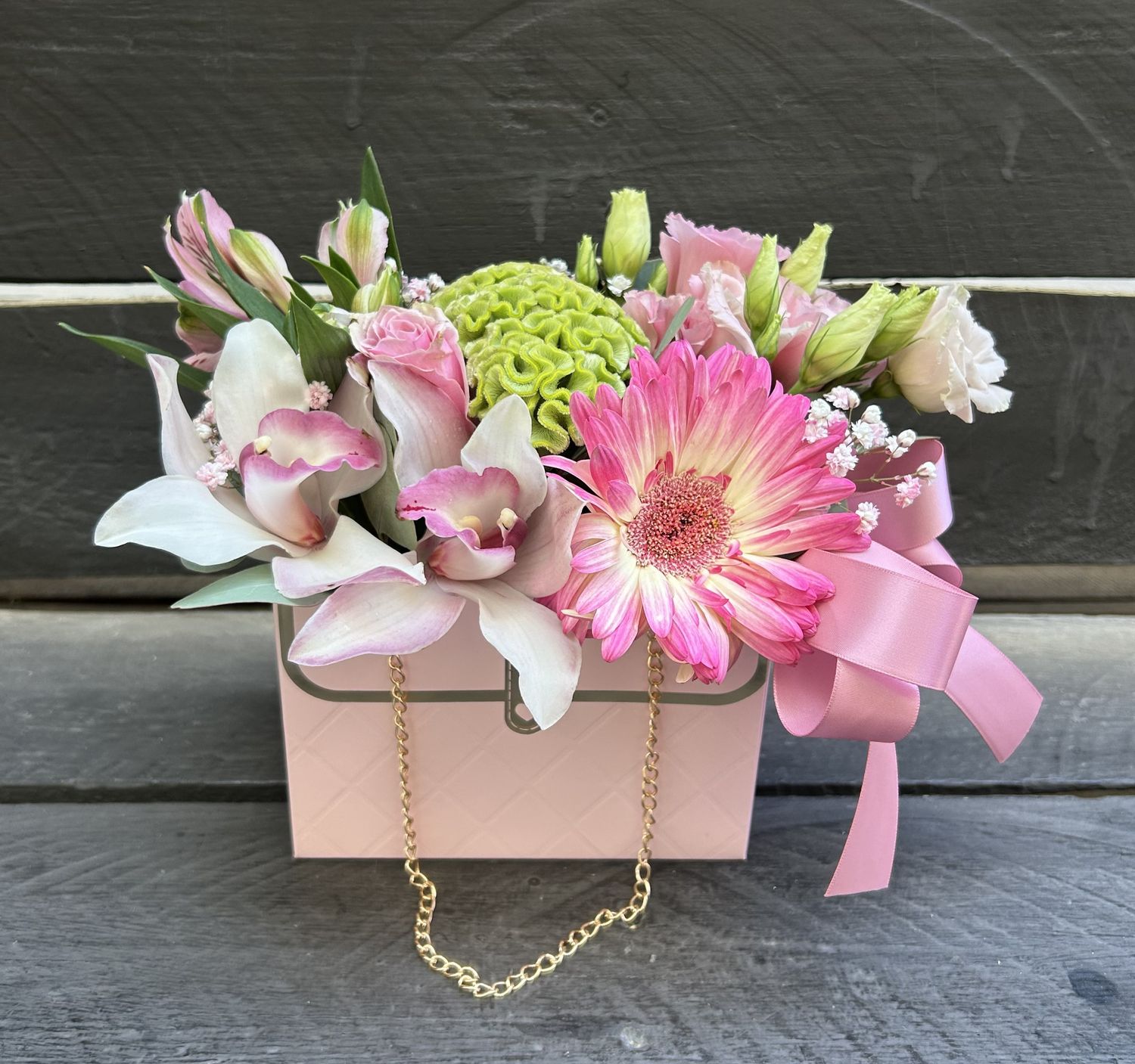 M06 - Mixed Flowers in a bag