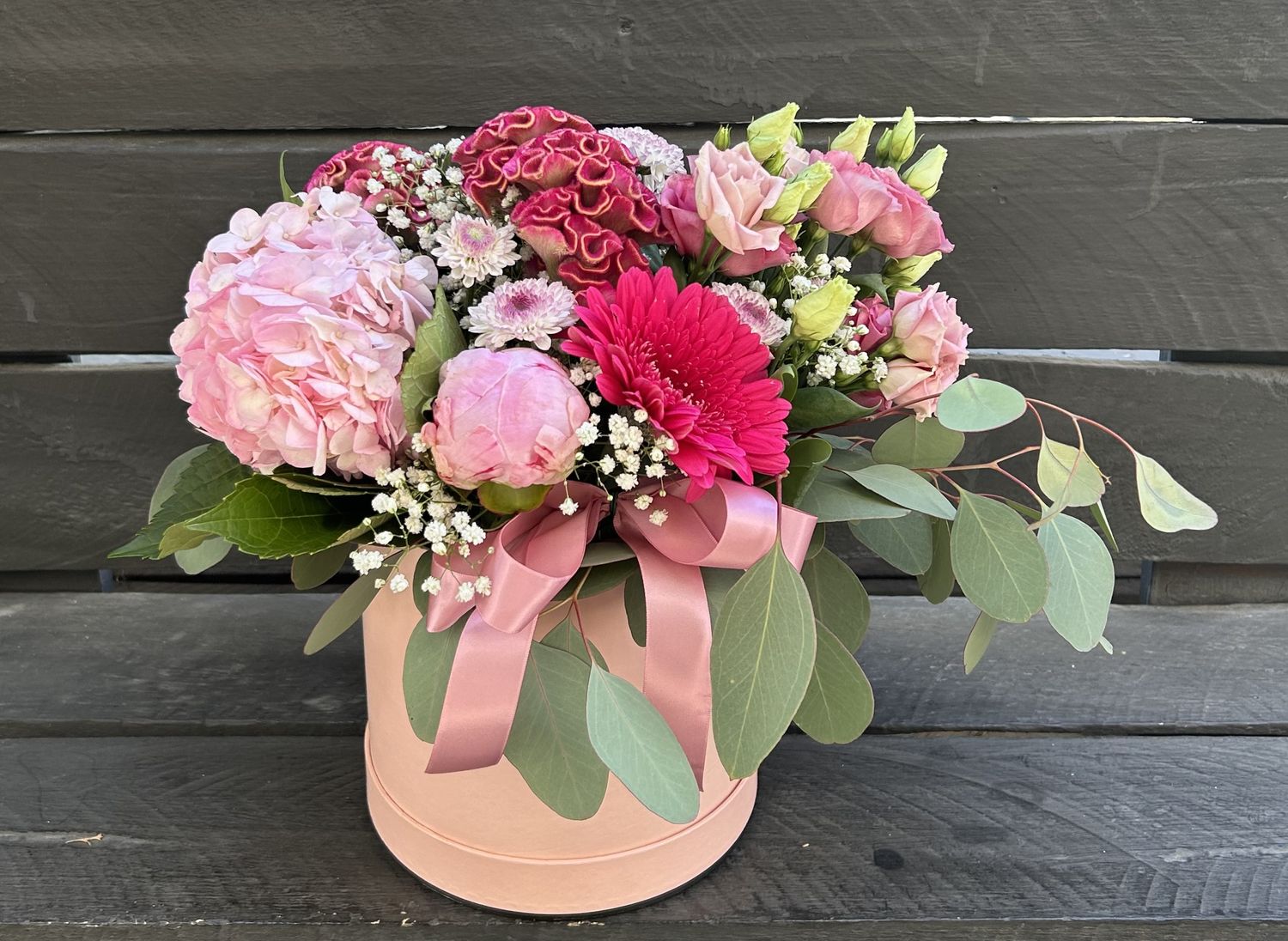 M02 - Mixed Flowers in a box