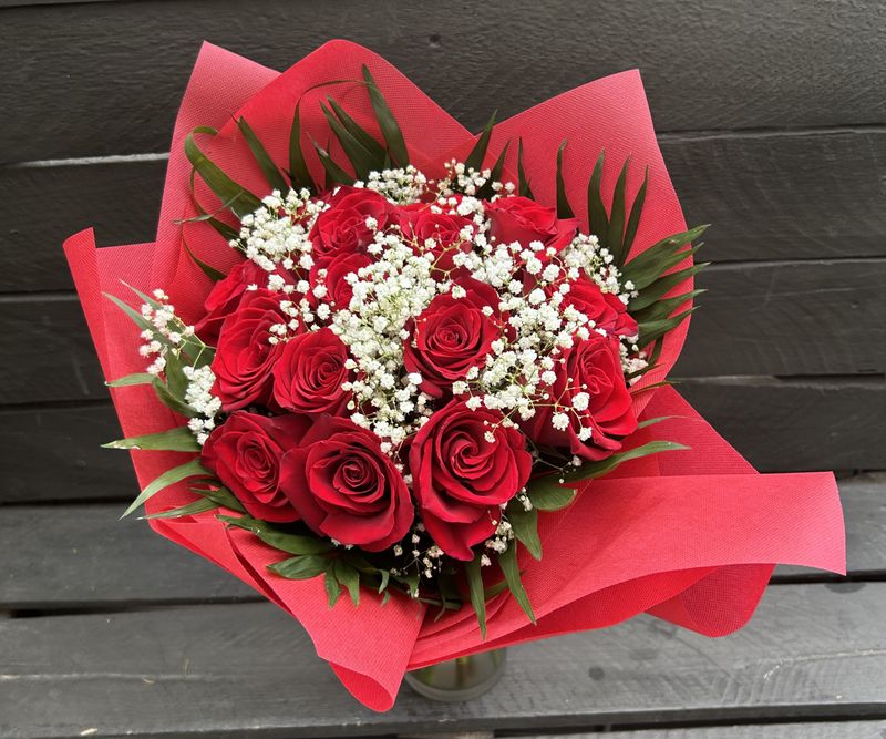 Bouquet of 15 Roses