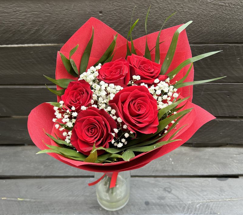 Bouquet With Red Roses