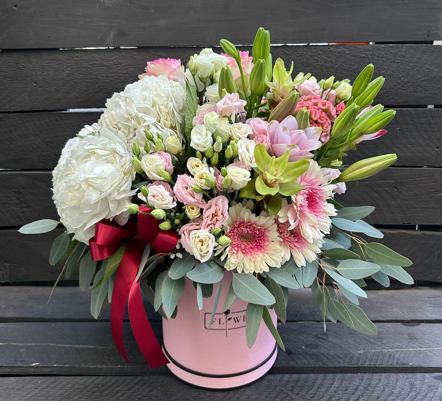 M02 - Mixed Flowers in a box