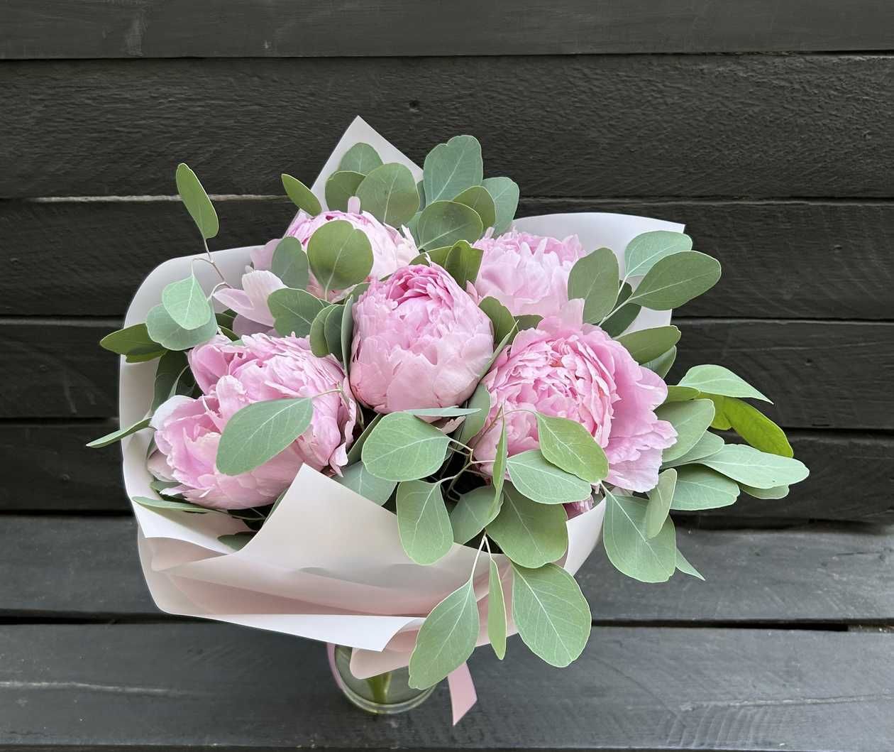 Bouquet with 5 Pink Peonies