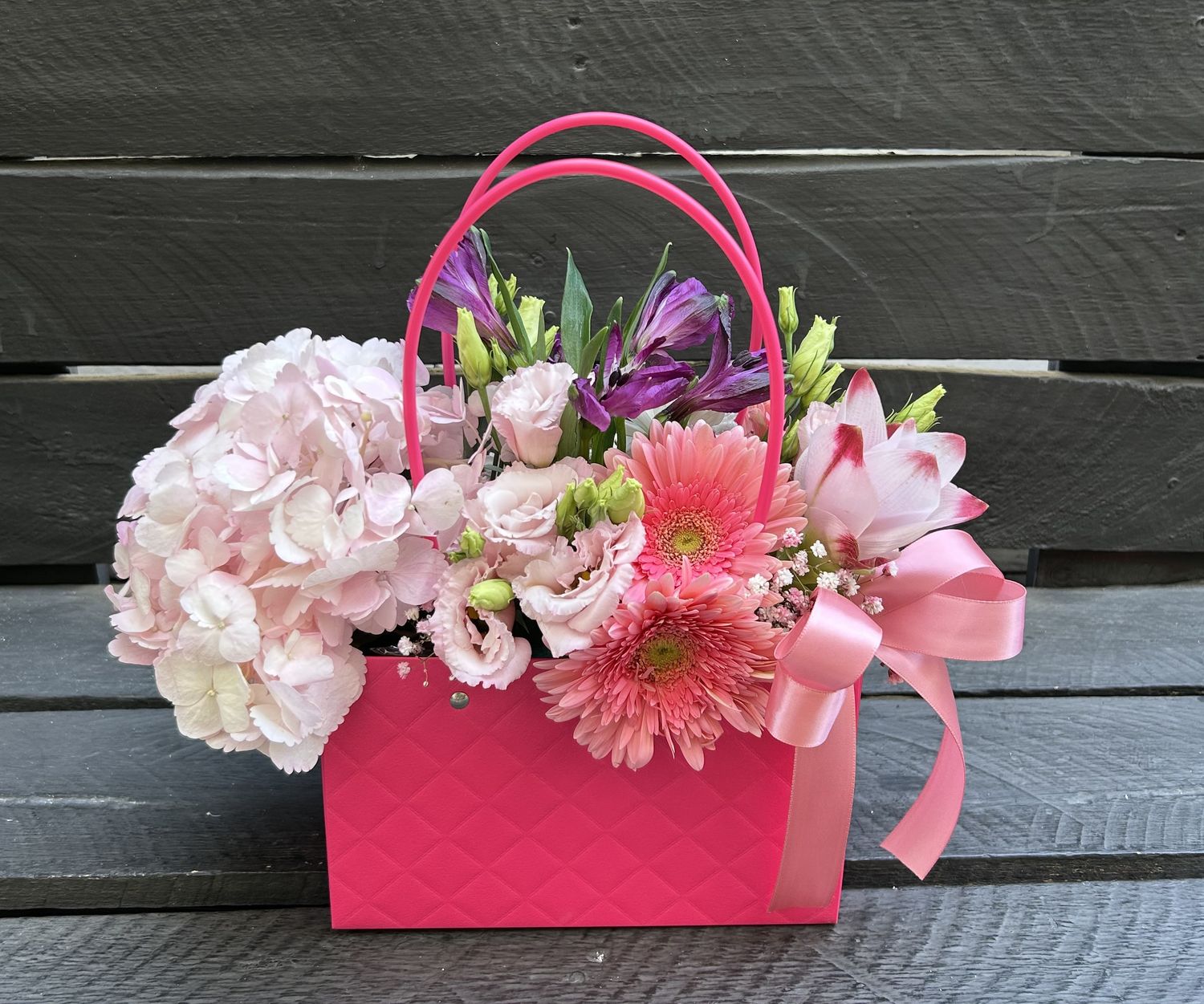M07 - Mixed Flowers in a bag