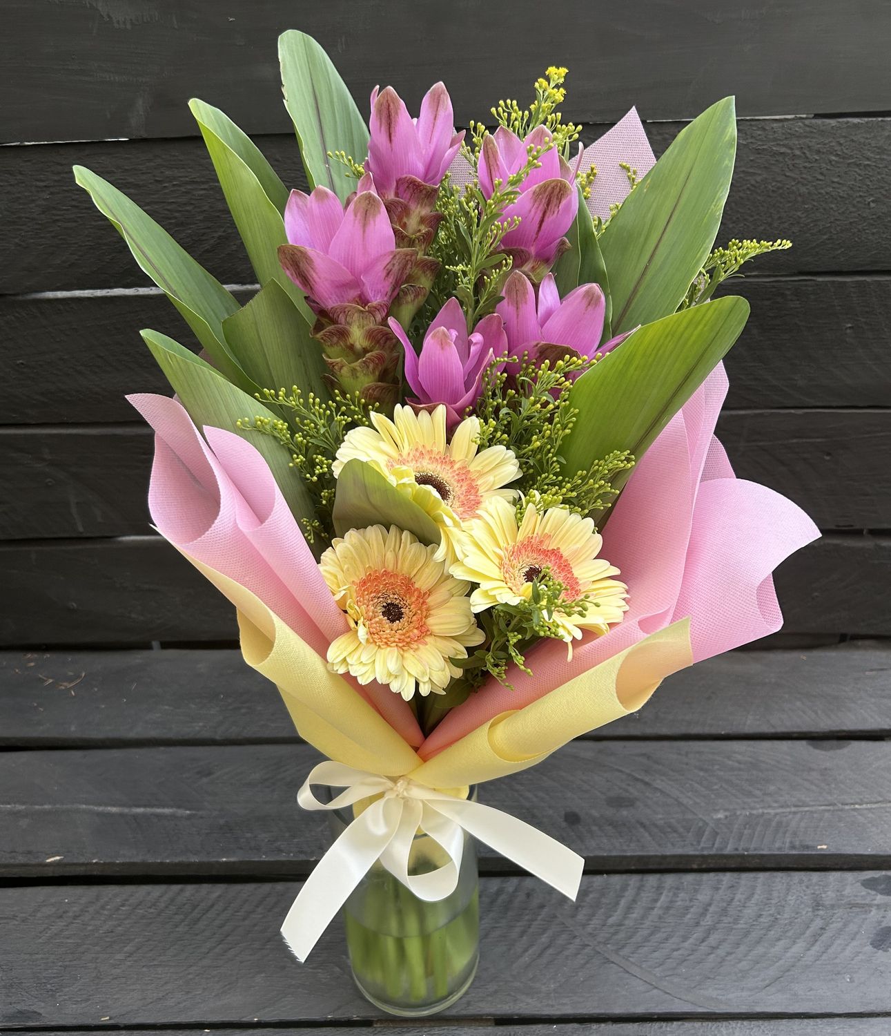 B01 - Mixed Flowers Bouquet