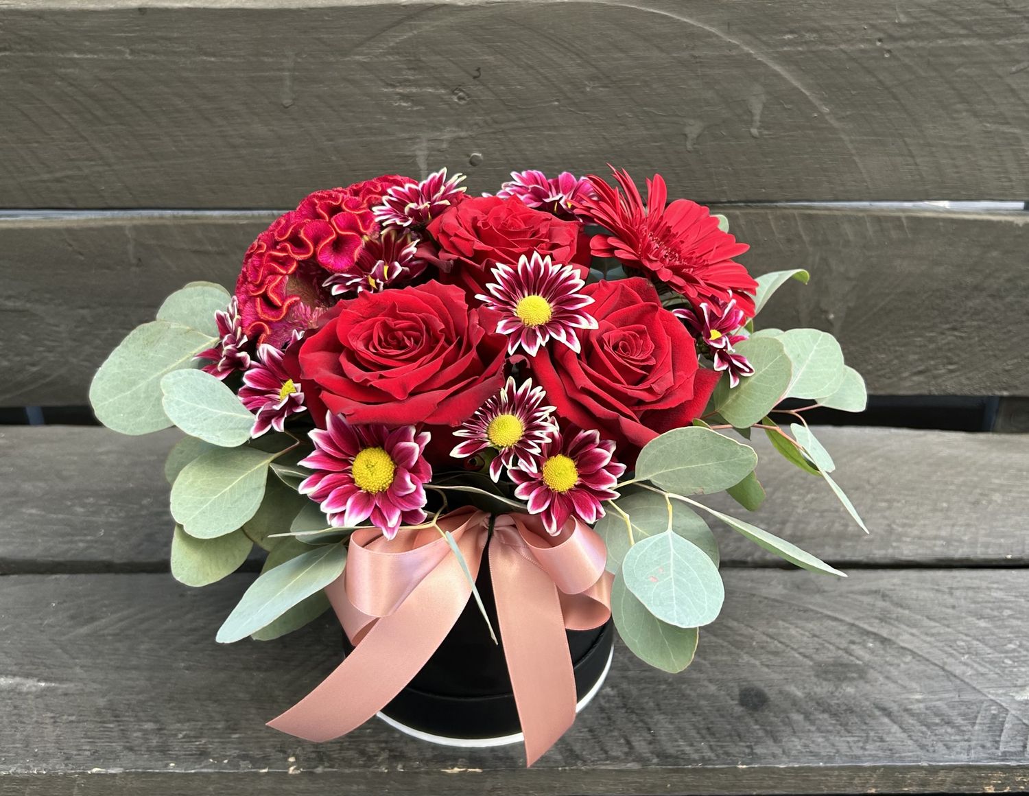 M18 - Mixed Flowers in a box