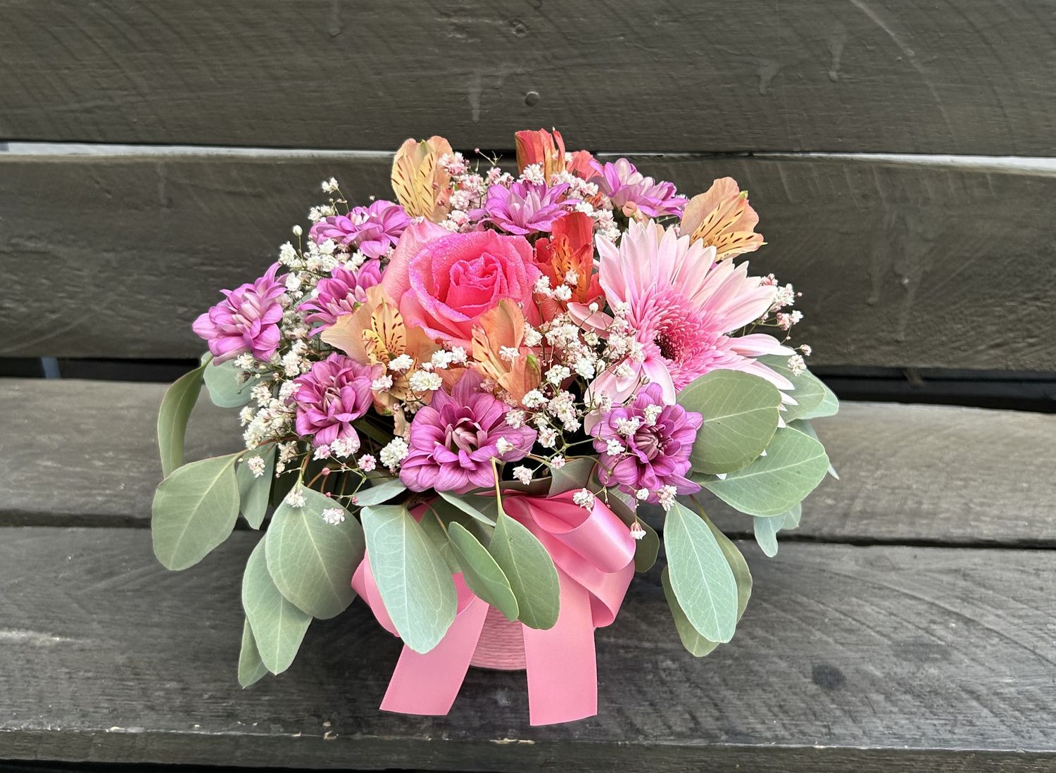 M19 - Mixed Flowers in a box