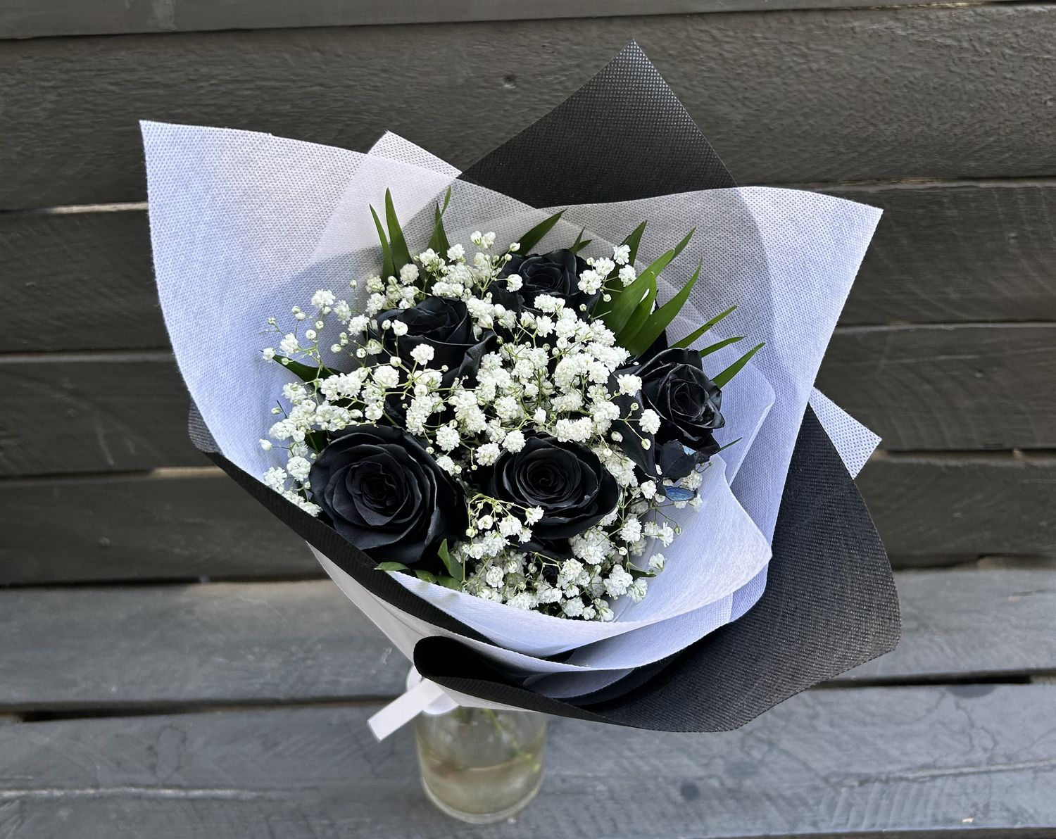 Bouquet With 5 Black Roses