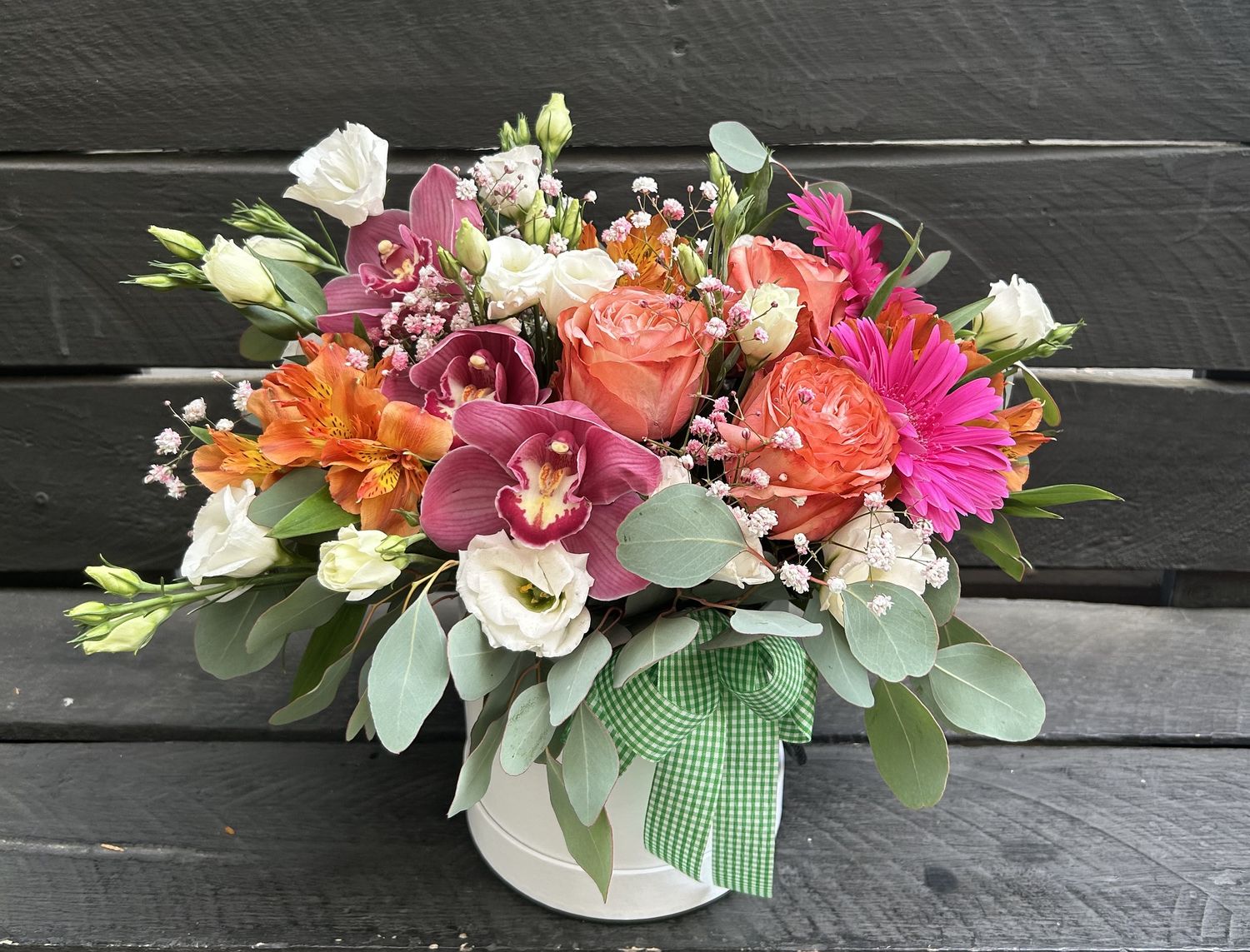 M04 - Mixed Flowers in a box