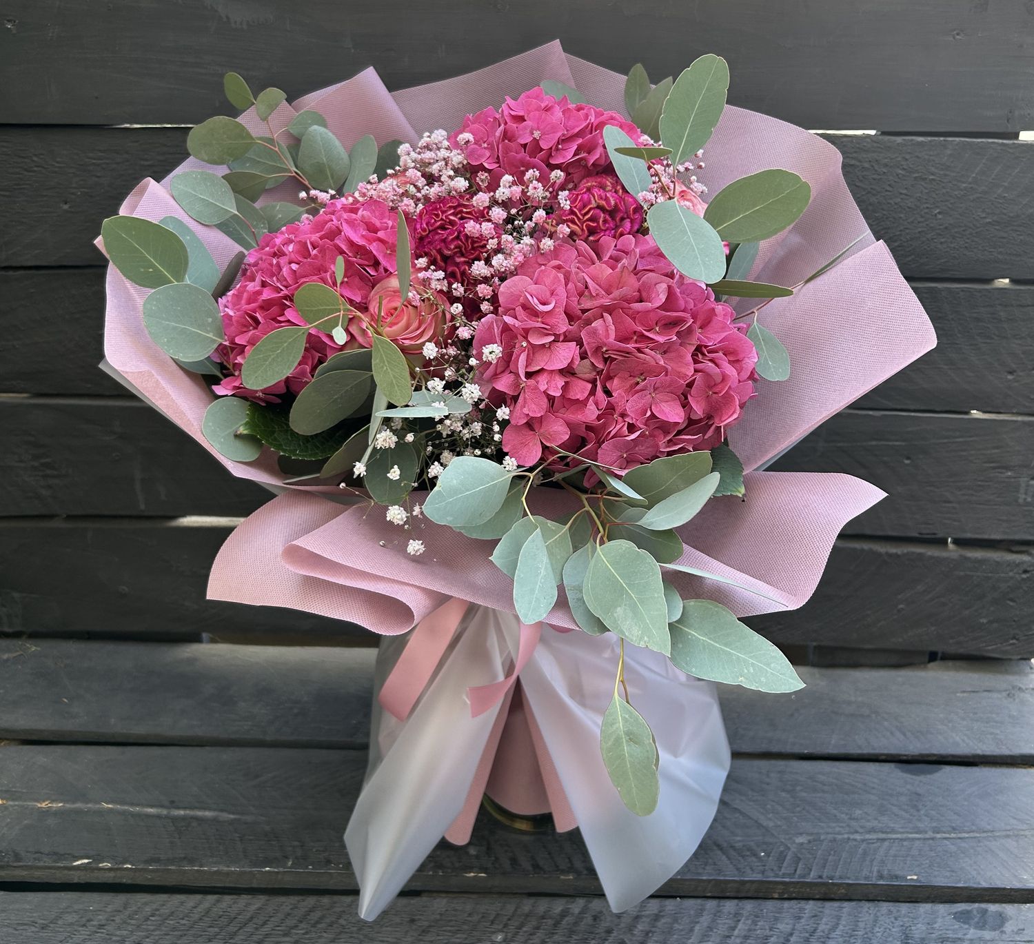 B03 - Mixed Flowers Bouquet
