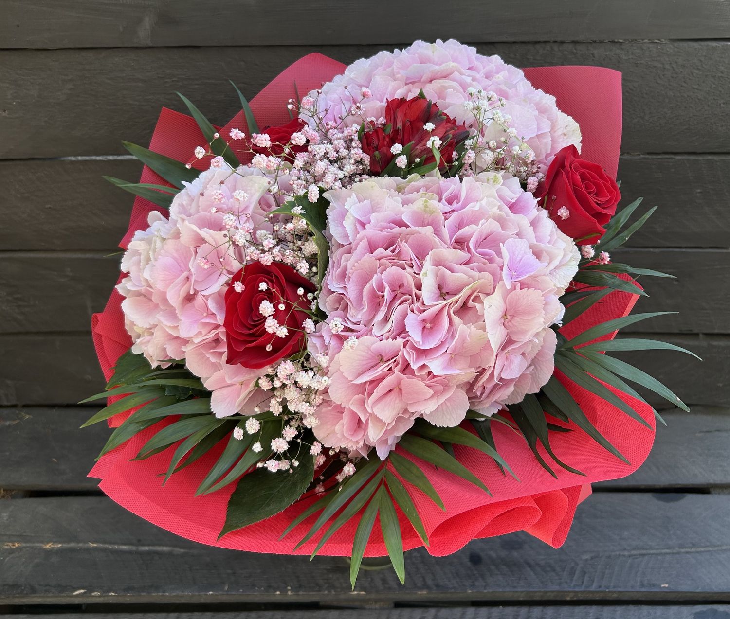 B05 - Mixed Flowers Bouquet