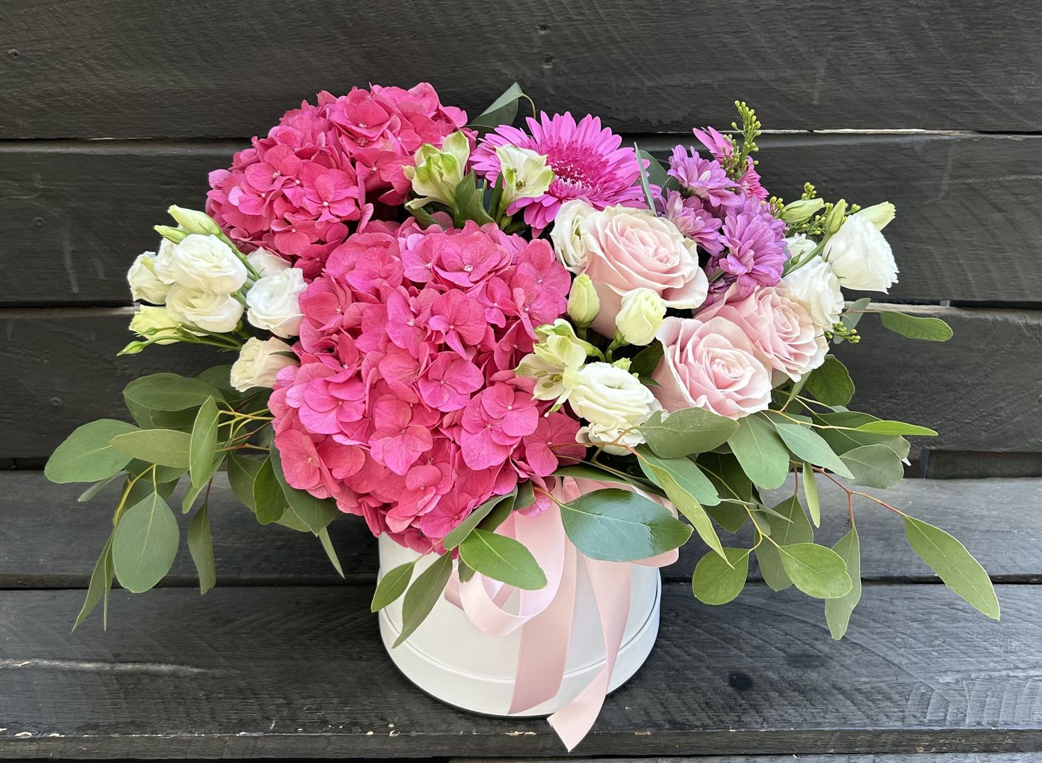 M04 - Mixed Flowers in a box